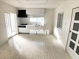 第二本町ハイツ　Ａ 4階4LDKのリビング/ダイニング