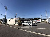 コンビニ「セブンイレブンまで590m」