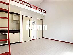 レオドリームＢ 1階ワンルームのリビング/ダイニング