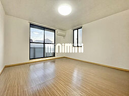 Ｏｒａｎｇｅｒａｉｅ 1階1Kのリビング/ダイニング