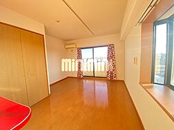 ひまわりやなべ 5階ワンルームのリビング/ダイニング