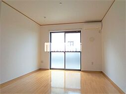 Ｓｈａｒｍａｎｔ　Ｃｏｕｒｔ 1階1Kのリビング/ダイニング