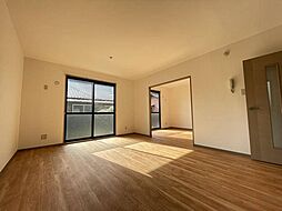 ラフィネＡＮＮ 1階2LDKのリビング/ダイニング