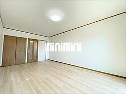 コーポアニヴェルセル 3階1Kのリビング/ダイニング