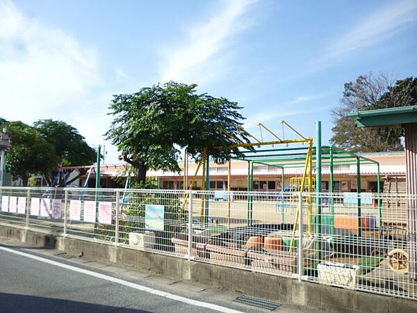 画像28:幼稚園、保育園「下長山保育園まで210m」