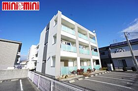 レジデンス　Ｍ  ｜ 愛知県豊川市御津町下佐脇鎌田（賃貸マンション1K・1階・30.30㎡） その1