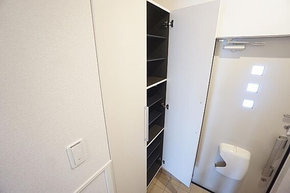 キングダムI_内装_5