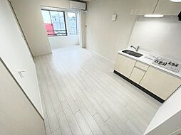 昴ノース 201 2階1LDKのリビング/ダイニング