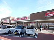 スーパー「バローまで360m」