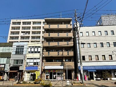 外観：落ち着いた雰囲気のある外観の鉄筋コンクリート造のマンション