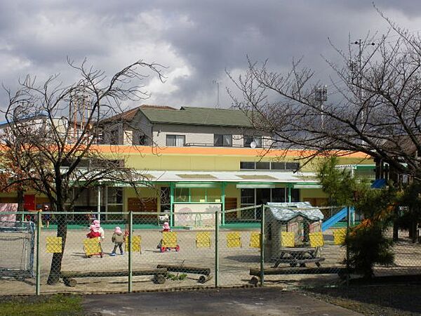 画像29:幼稚園、保育園「上郷こども園まで670m」