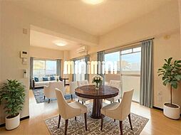 ロイヤルハイム岡田