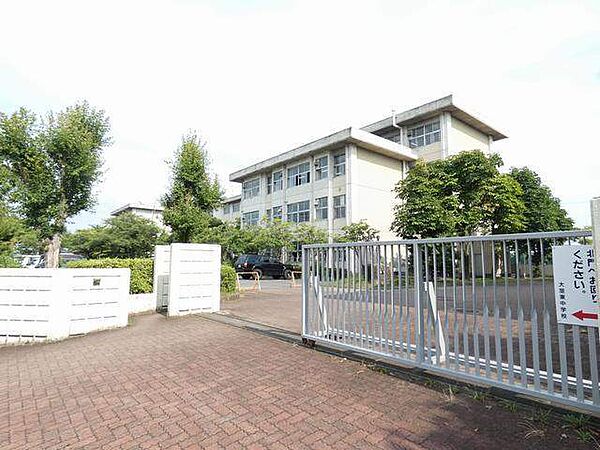 画像16:中学校「稲沢市立大里東中学校まで1694m」