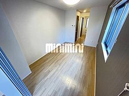 ロージー 102 1階1Kのリビング/ダイニング