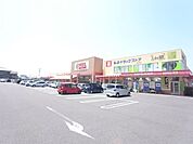 ショッピング施設「フィール清洲店まで760m」