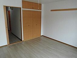 ＱＵＡＴＲＥ　ＳＡＩＳＯＮＳ 2階1DKのリビング/ダイニング