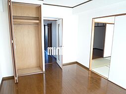 パラサンピア　III