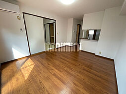 ルミエール・伏見 1階2LDKのリビング/ダイニング