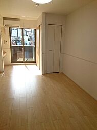 メイプル　タウン 1階1LDKのリビング/ダイニング