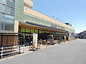 スーパー「生鮮館やまひこ岩倉店まで1353m」