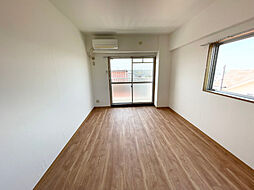 サン・ドエル 2階1Kのリビング/ダイニング