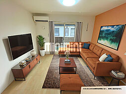 ａｍｅｎｉｔｙ　IV 2階1LDKのリビング/ダイニング