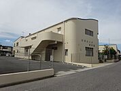 幼稚園、保育園「西部保育園まで760m」