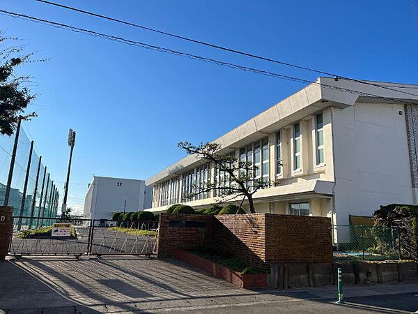 画像5:中学校「北名古屋市立白木中学校まで1525m」