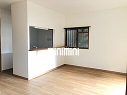 ウイング平井 1階2LDKのリビング/ダイニング