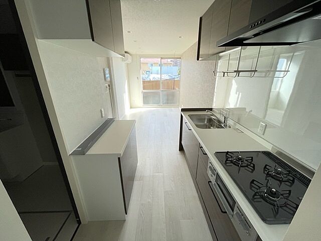 4 / 9