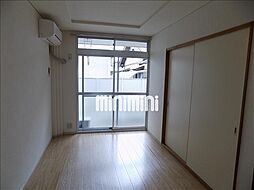 フルーレット伊藤 1階2DKのリビング/ダイニング