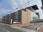 病院「海南病院まで1600m」