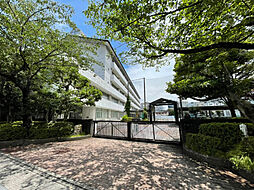 中学校「静岡市立城内中学校まで865m」