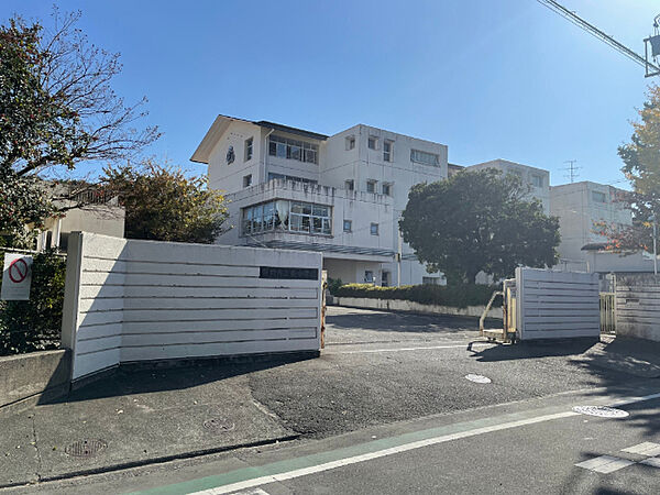 プレミスト東静岡ステーションティアラ