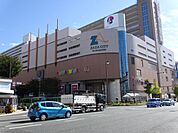 ショッピング施設「ザザシティ浜松まで870m」