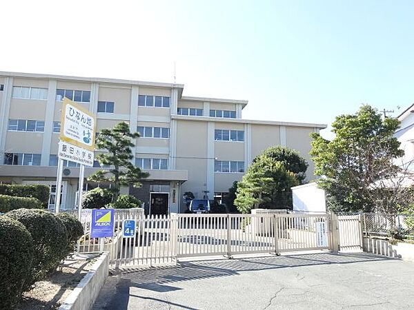 画像25:小学校「市立飯田小学校まで1400m」