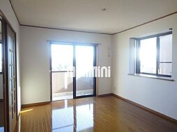 レアールソフィア　Ｂ 1階2LDKのリビング/ダイニング