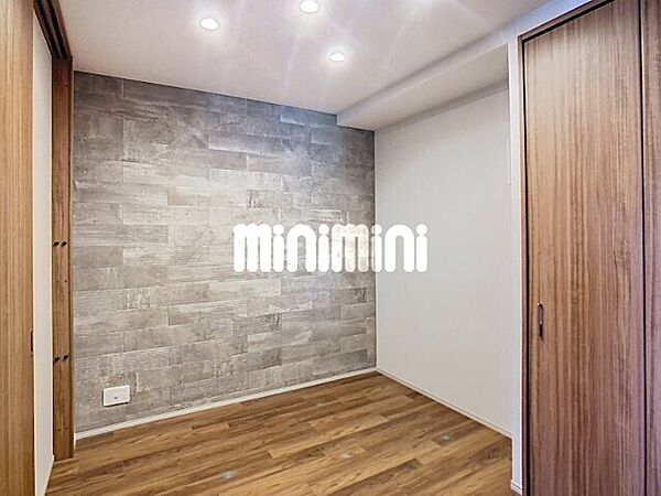 f2qd.jpg&width=600&height=600