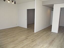 ＮＥＸＵＳ  ＴＳＵＪＩ 1階2LDKのリビング/ダイニング