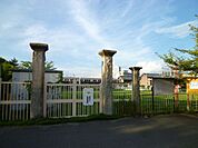 幼稚園、保育園「佐波保育園まで1100m」