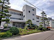 小学校「笠松町立松枝小学校まで871m」