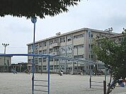 小学校「岐阜市立市橋小学校まで1108m」