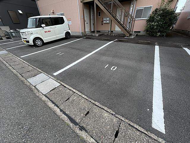 6 / 11