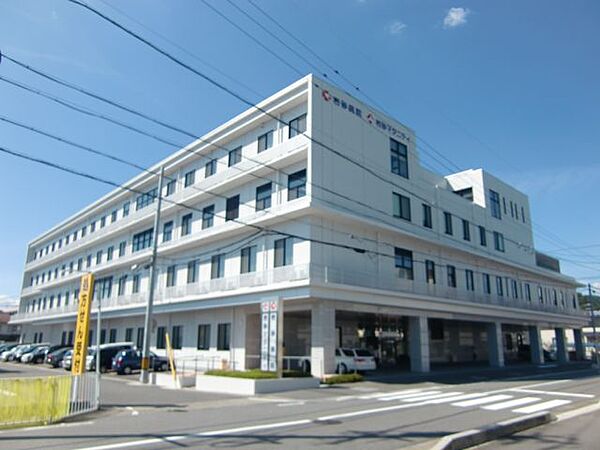 画像22:病院「岩佐病院まで590m」