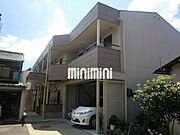 2階建てのコーポ