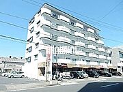 ＲＣ造のしっかりした外観です。