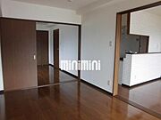 明るいお部屋です