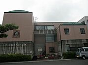病院「梅田クリニックまで240m」