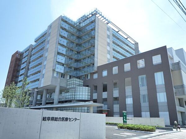 画像22:病院「県総合医療センターまで180m」