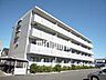外観：鉄筋コンクリート造のマンション。